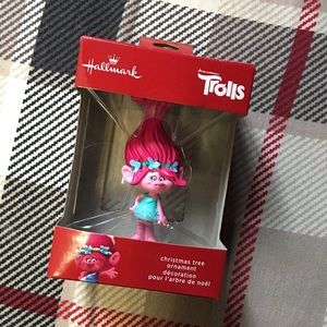 Hallmark Trolls Christmas ornament (Poppy)
